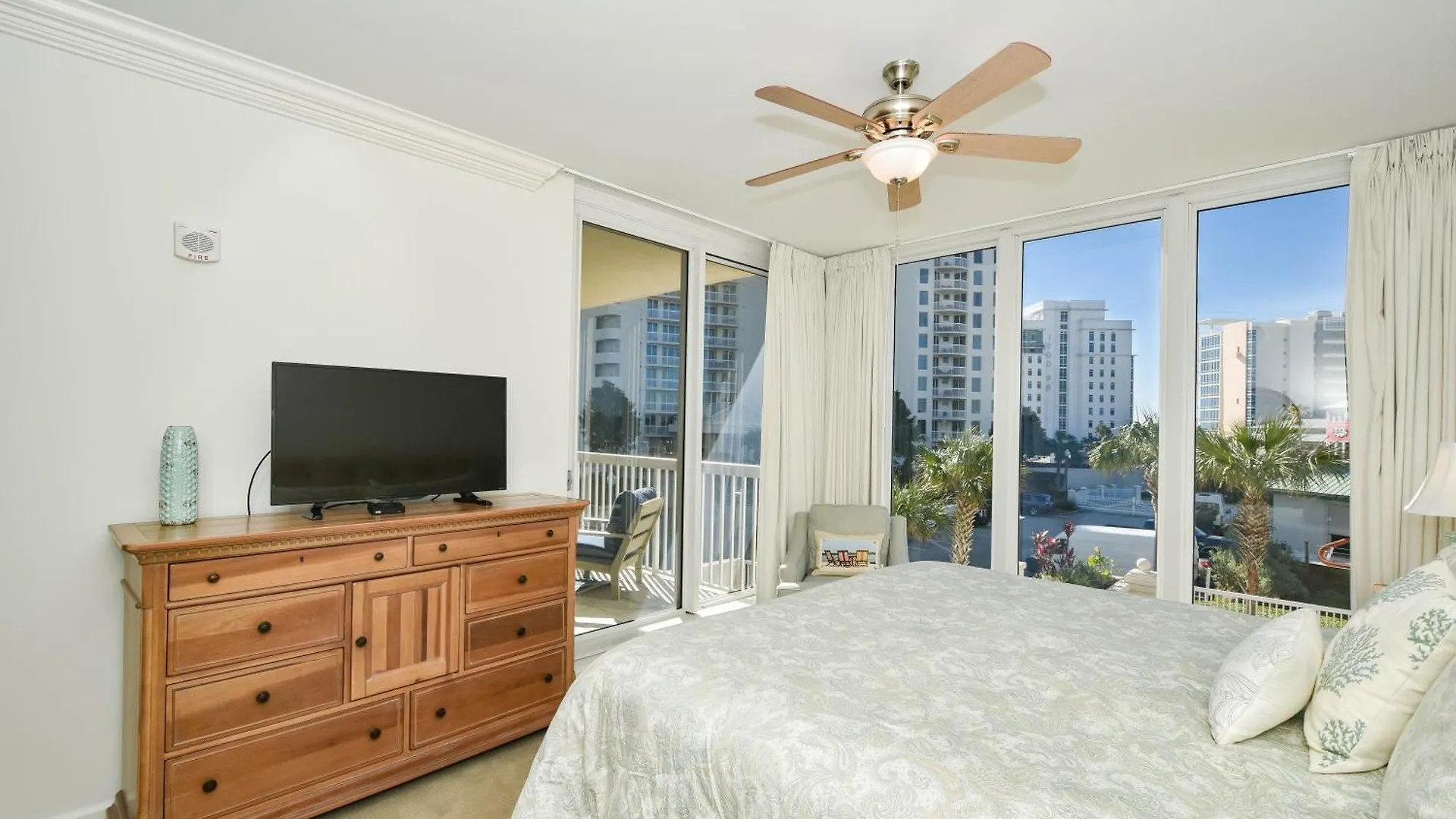Silver Shells St, Lucia 301 Destin Apartment